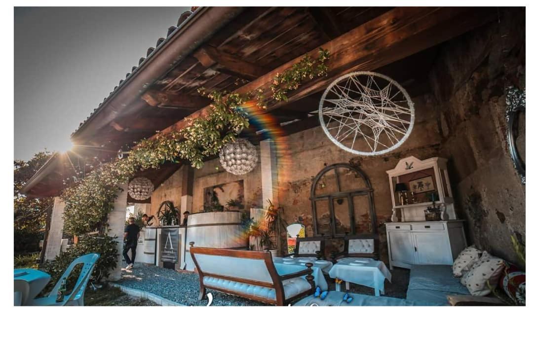 Castello San Giuseppe - Historical Bed And Breakfast Chiaverano Bagian luar foto