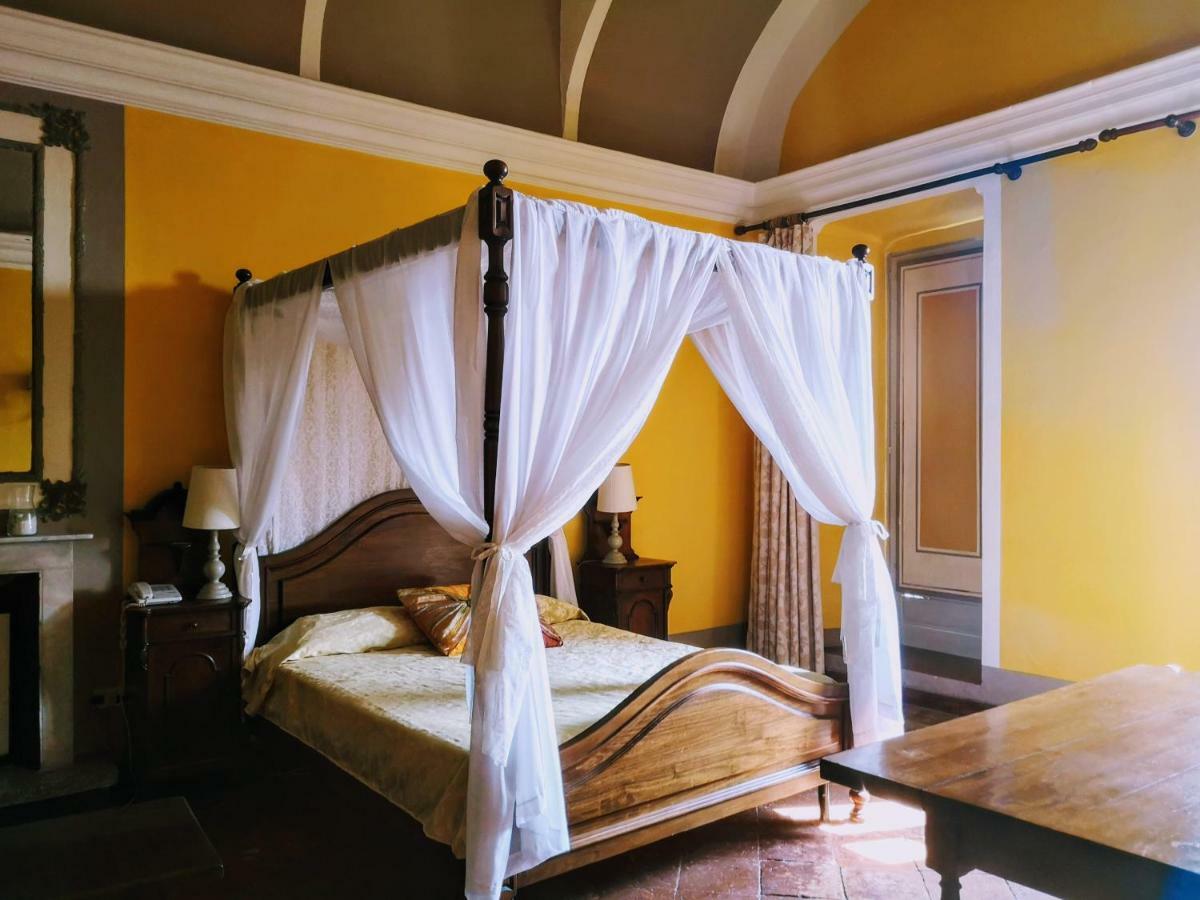 Castello San Giuseppe - Historical Bed And Breakfast Chiaverano Bagian luar foto